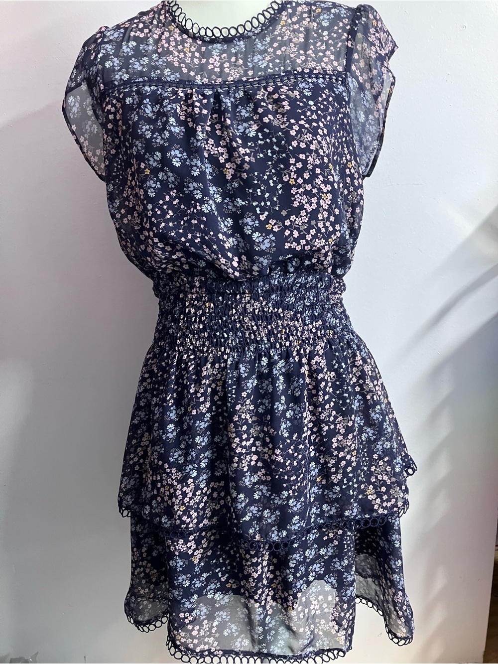 Women’s Multicolored Smocked Floral Dress w Tiered Skirt, Small, Navy Blue/Pink
